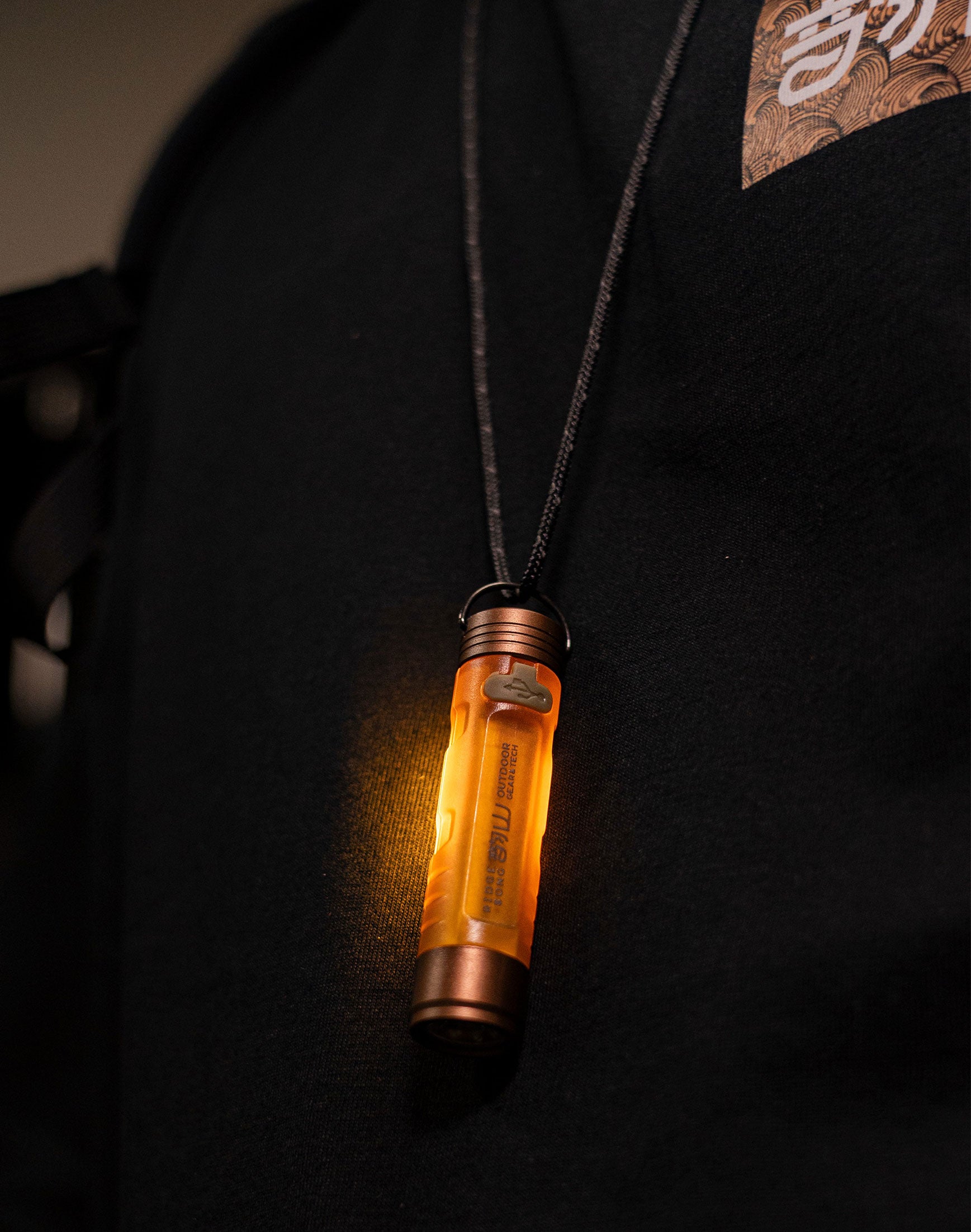 Amberglow Ultra-Light Hiking Flashment - RidgeSong